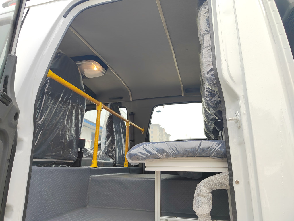 United Arab Emirates 8,000L Water Fire Vehicles Isuzu