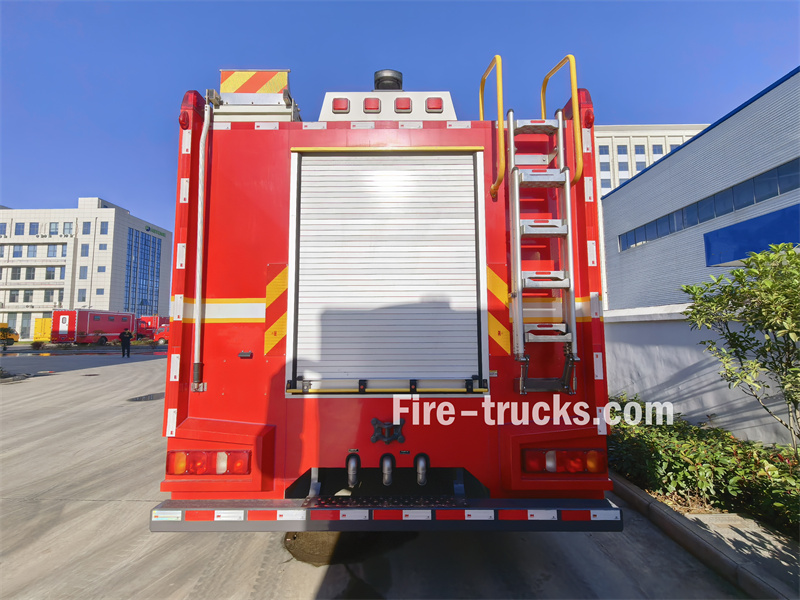 Sitrak 4x2 6 cbm CAFS fire truck