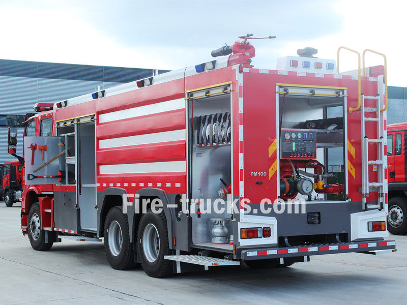 Isuzu fire fighting truck