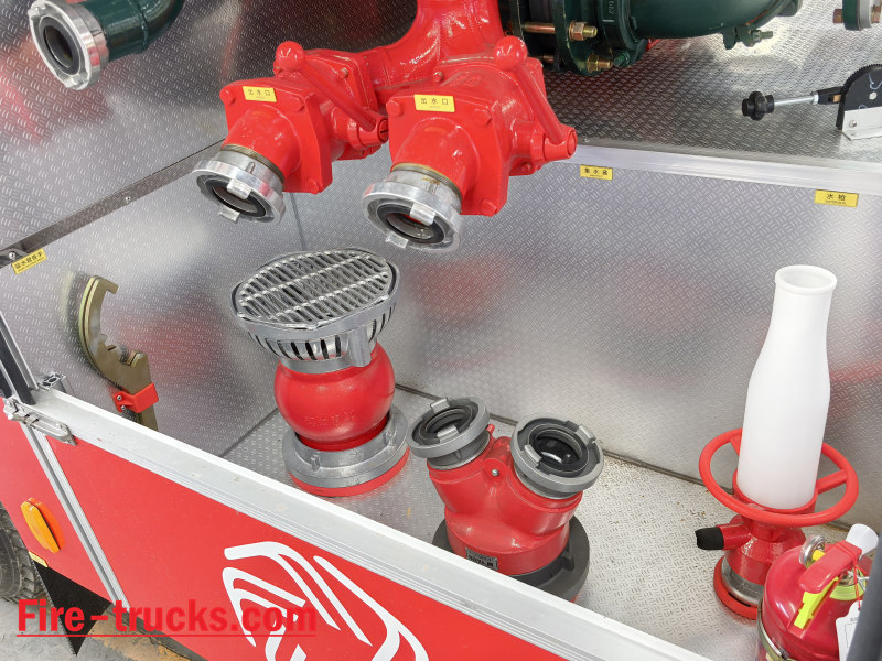 Somalia foam water fire eninge fire fighting vehicle