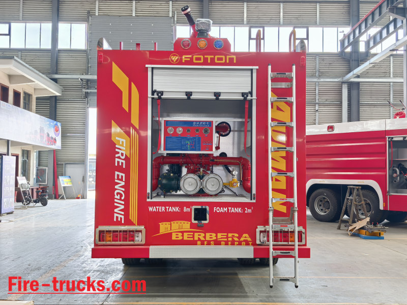 Somalia foam water fire eninge fire fighting vehicle