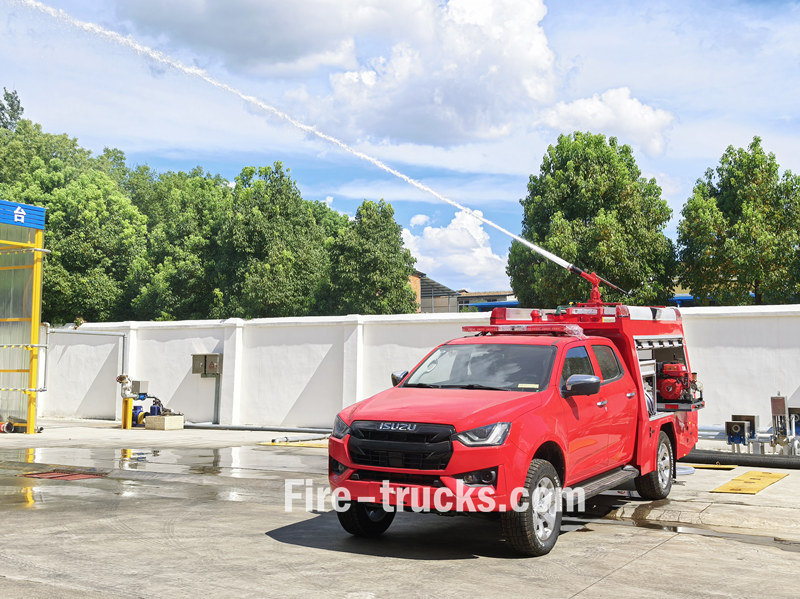 ISUZU 4x4 Drive Foam Water Tender ISUZU 4x4 Drive Foam Water Tender
